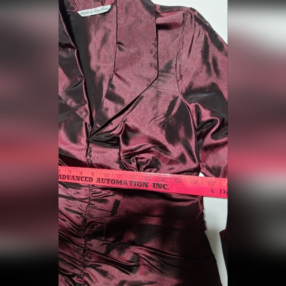 Signature by Larry Levine Formal Blouse Top Burgundy Size Medium NWT - Picture 8 of 11